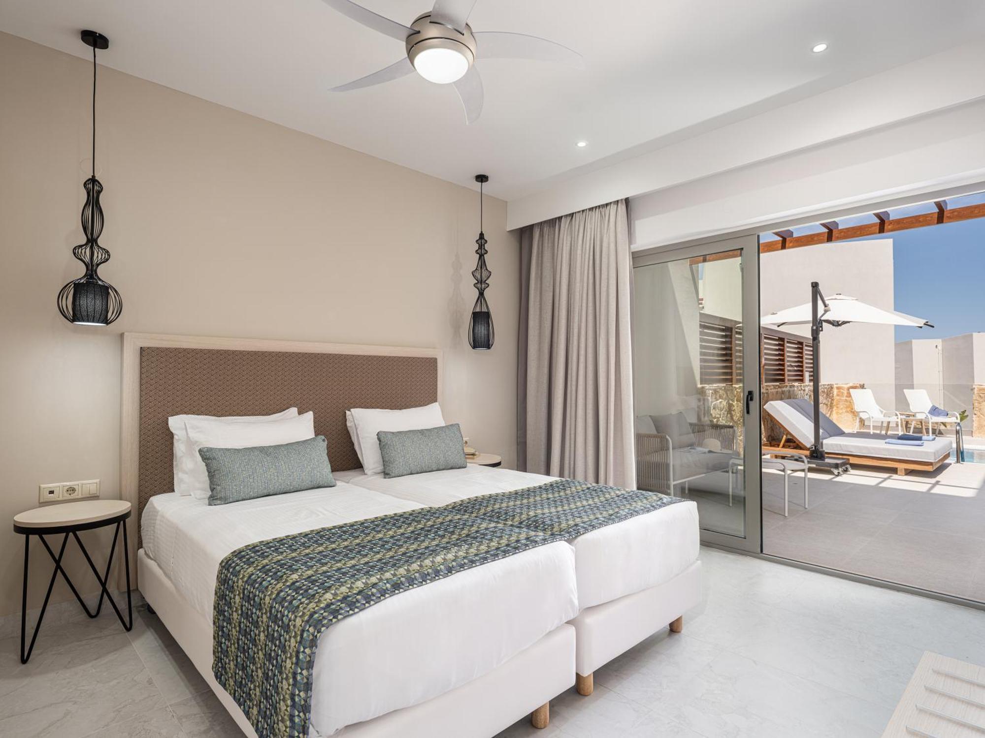 Sirios Village Hotel & Bungalows カト・ダラトソ エクステリア 写真