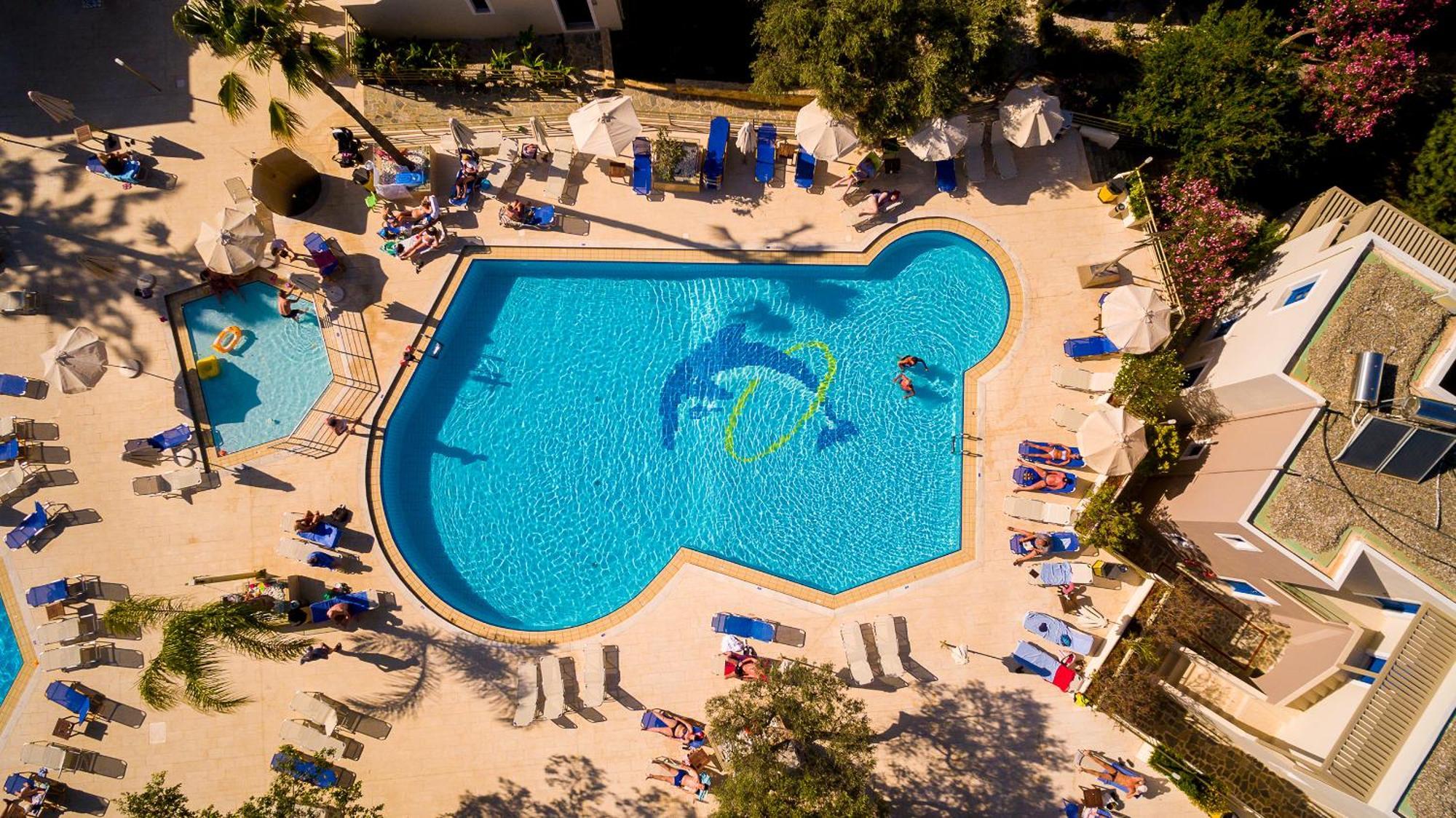 Sirios Village Hotel & Bungalows カト・ダラトソ エクステリア 写真